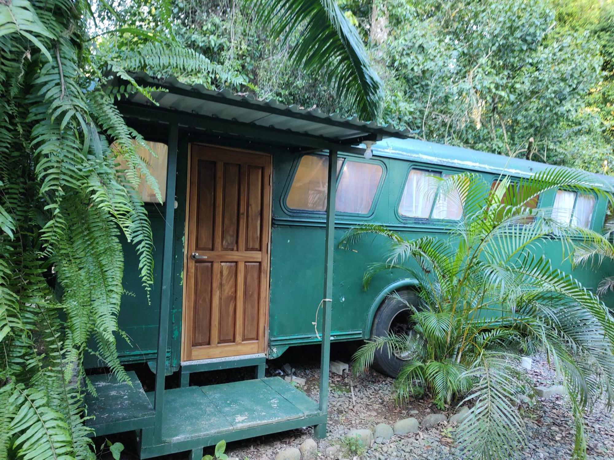 Cool Waters Jungle Villas Uvita Exterior photo