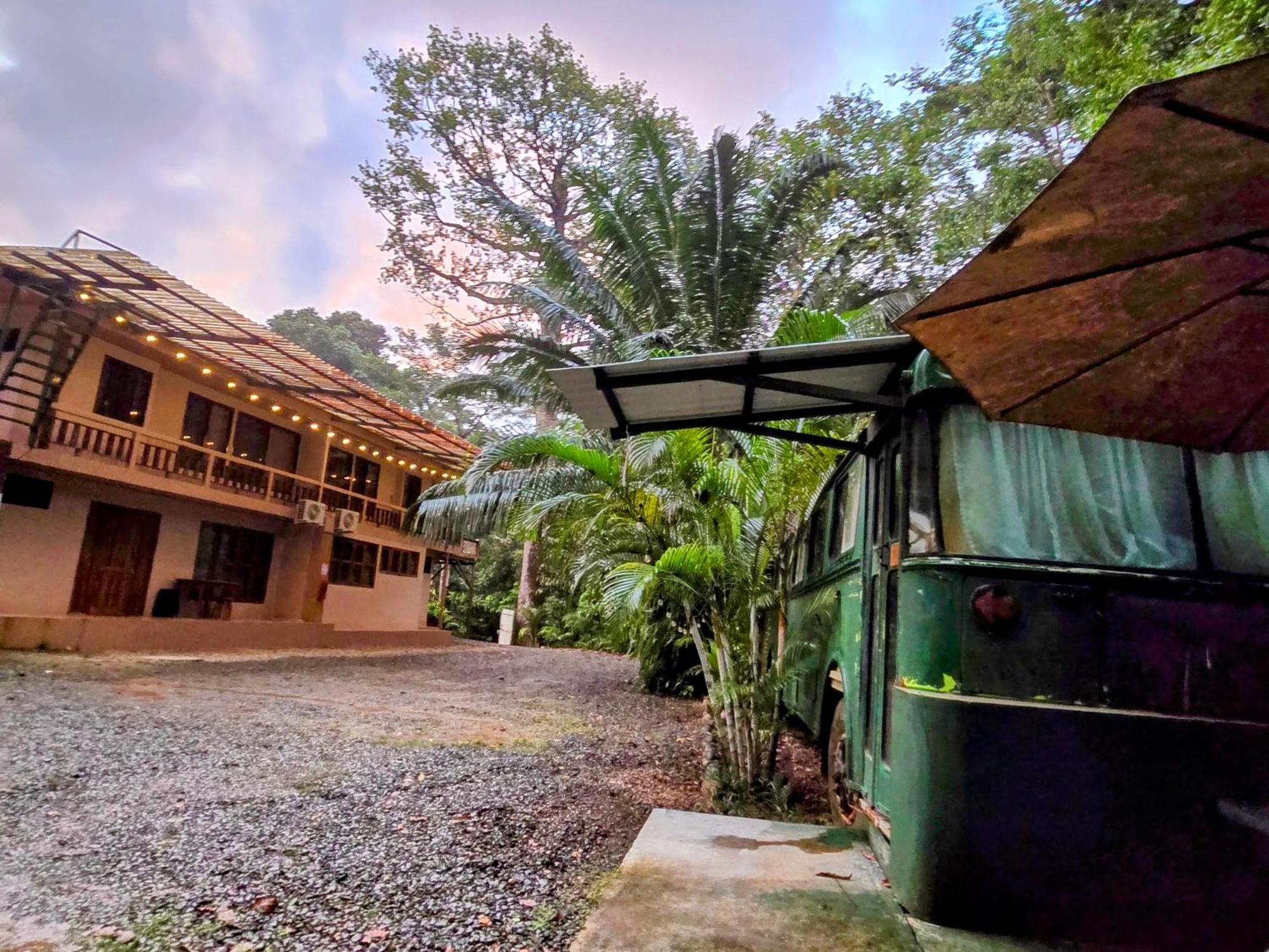 Cool Waters Jungle Villas Uvita Exterior photo